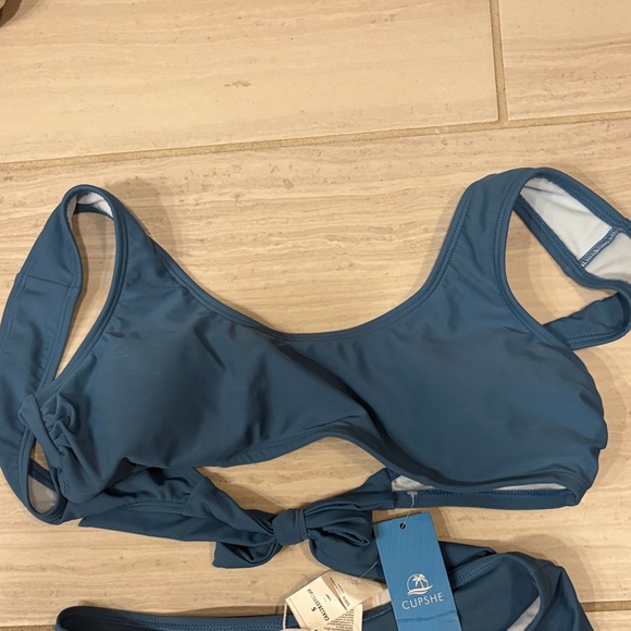 Cupshe Teal Bikini Set - Picture 2 of 6
